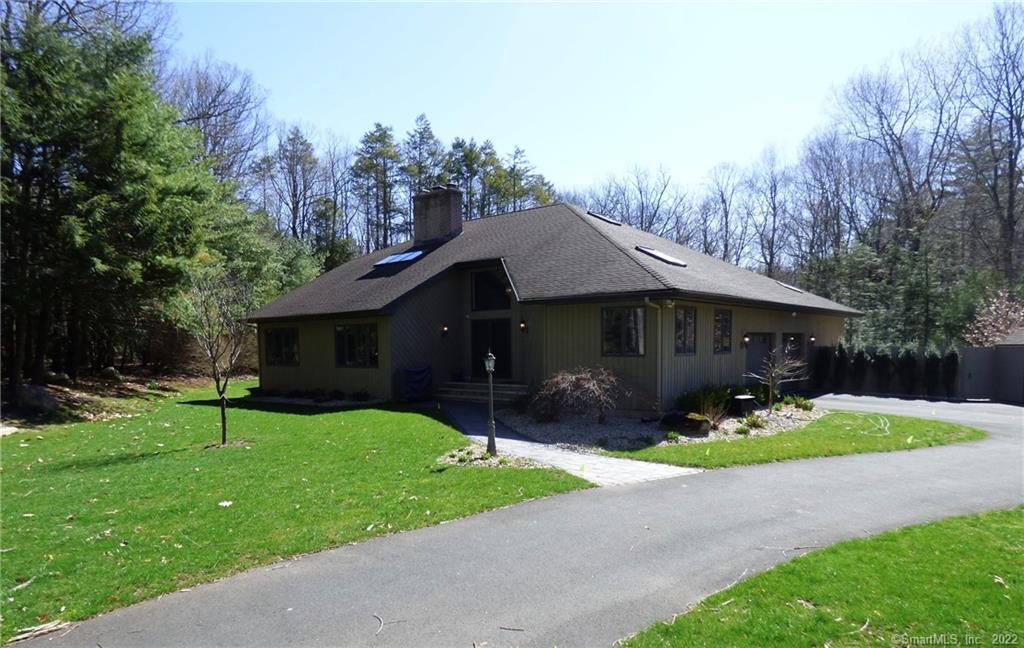 120 North Saddle Ridge Simsbury, CT 06092 - Photo 1 of 1 Gallery Image 1