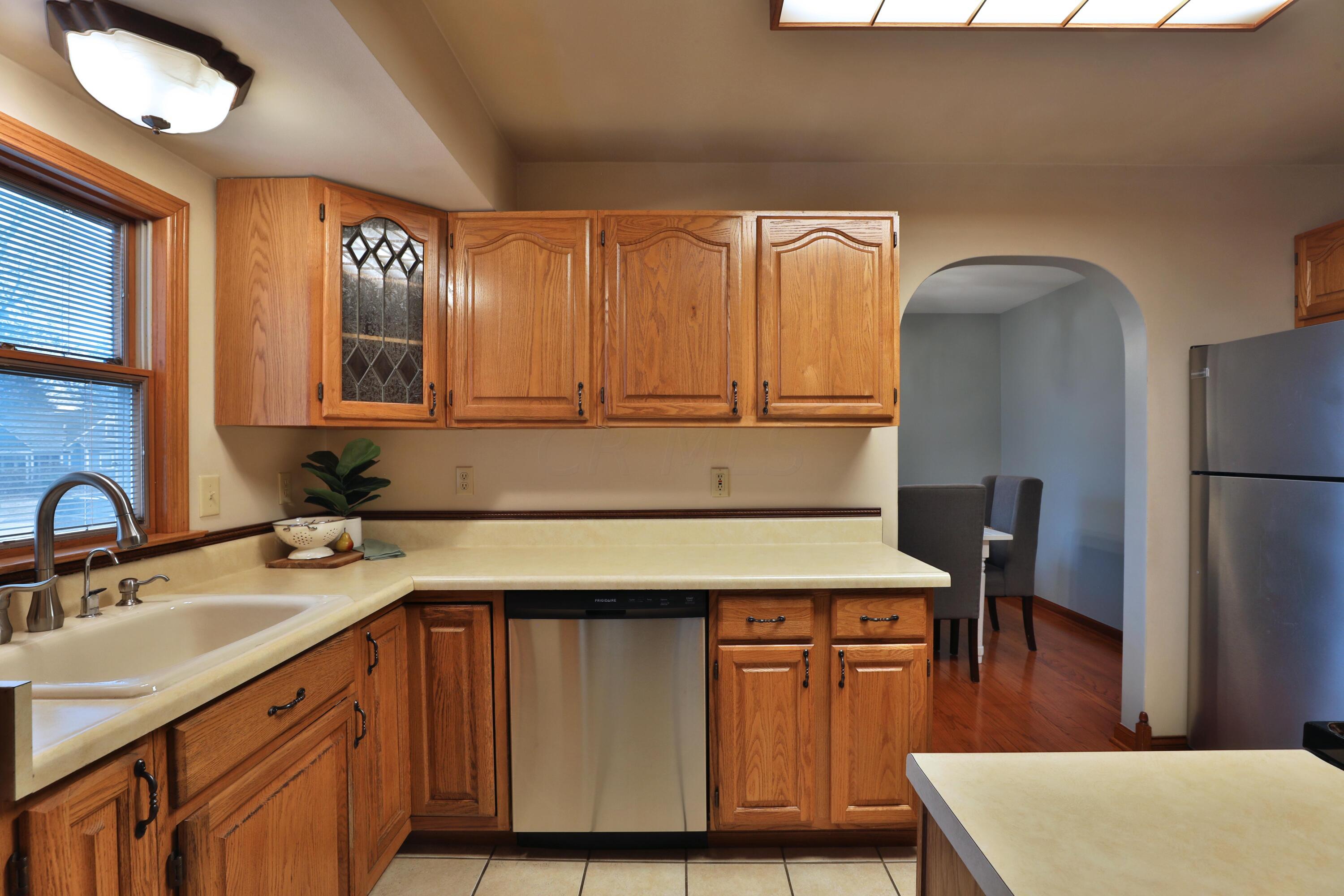 630 Garden Road Columbus, OH 43214 - Photo 17 of 41 Kitchen