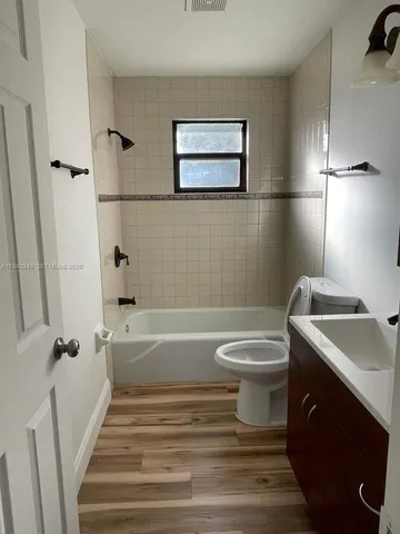 $1,650 | 1866 9th Place, Unit 3, Vero Beach, FL 32960