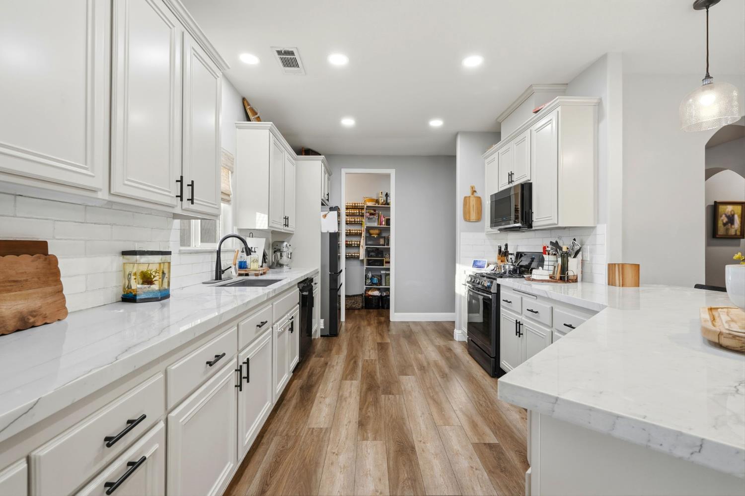 1483 Atlantic Avenue Lemoore, CA 93245 - Photo 23 of 25