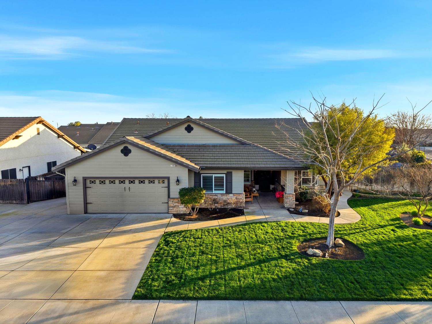 1483 Atlantic Avenue Lemoore, CA 93245 - Photo 3 of 25