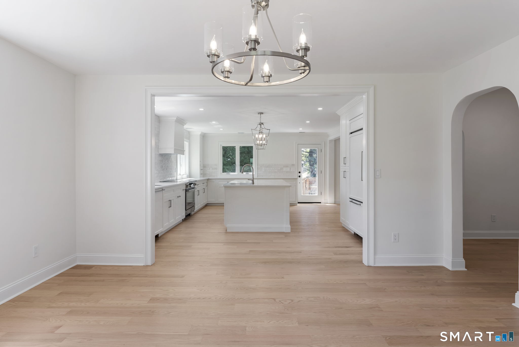 61 Flagg Road West Hartford, CT 06117 - Photo 15 of 39 Dining room