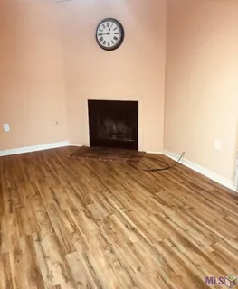 $1,300 | 1953 South Brightside View Drive, Unit B, Baton Rouge, LA 70820