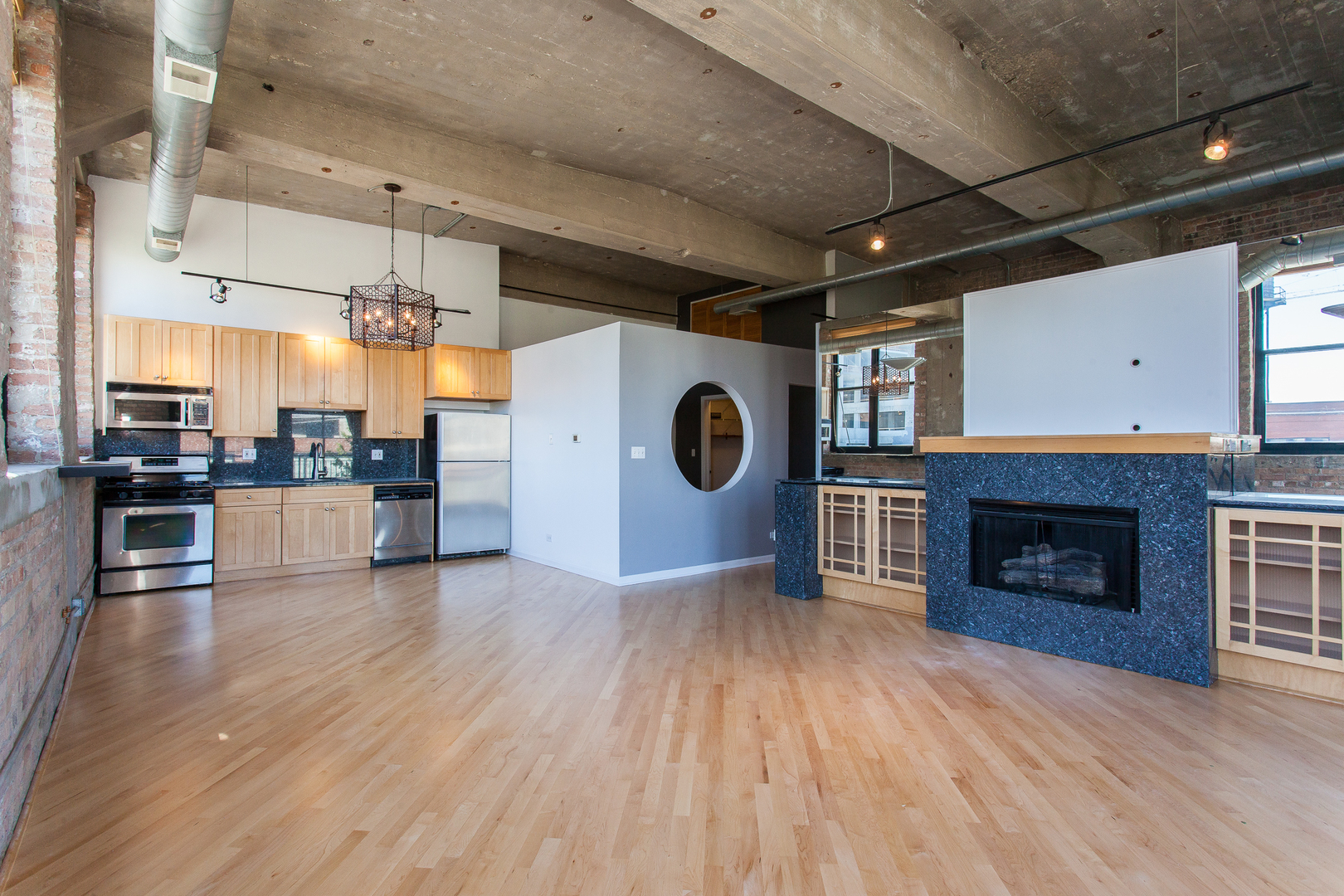 215 North Aberdeen Street, Unit 405A Chicago, IL 60607 - Photo 3 of 16