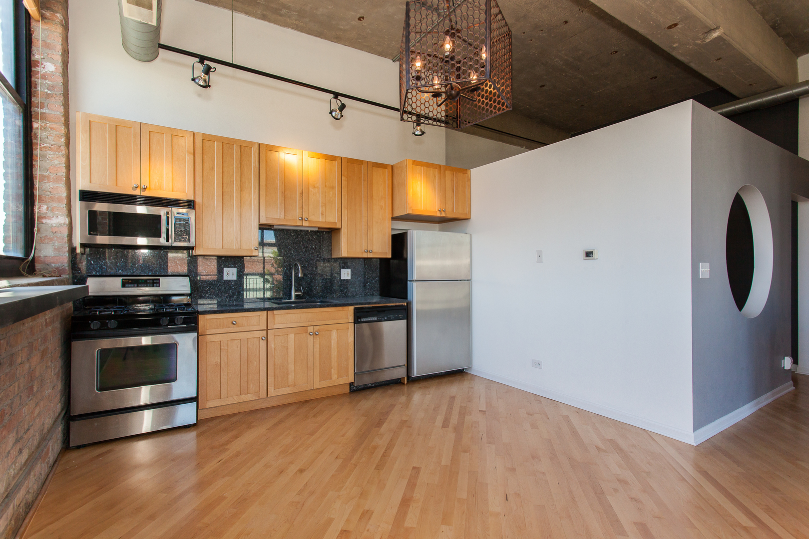 215 North Aberdeen Street, Unit 405A Chicago, IL 60607 - Photo 5 of 16