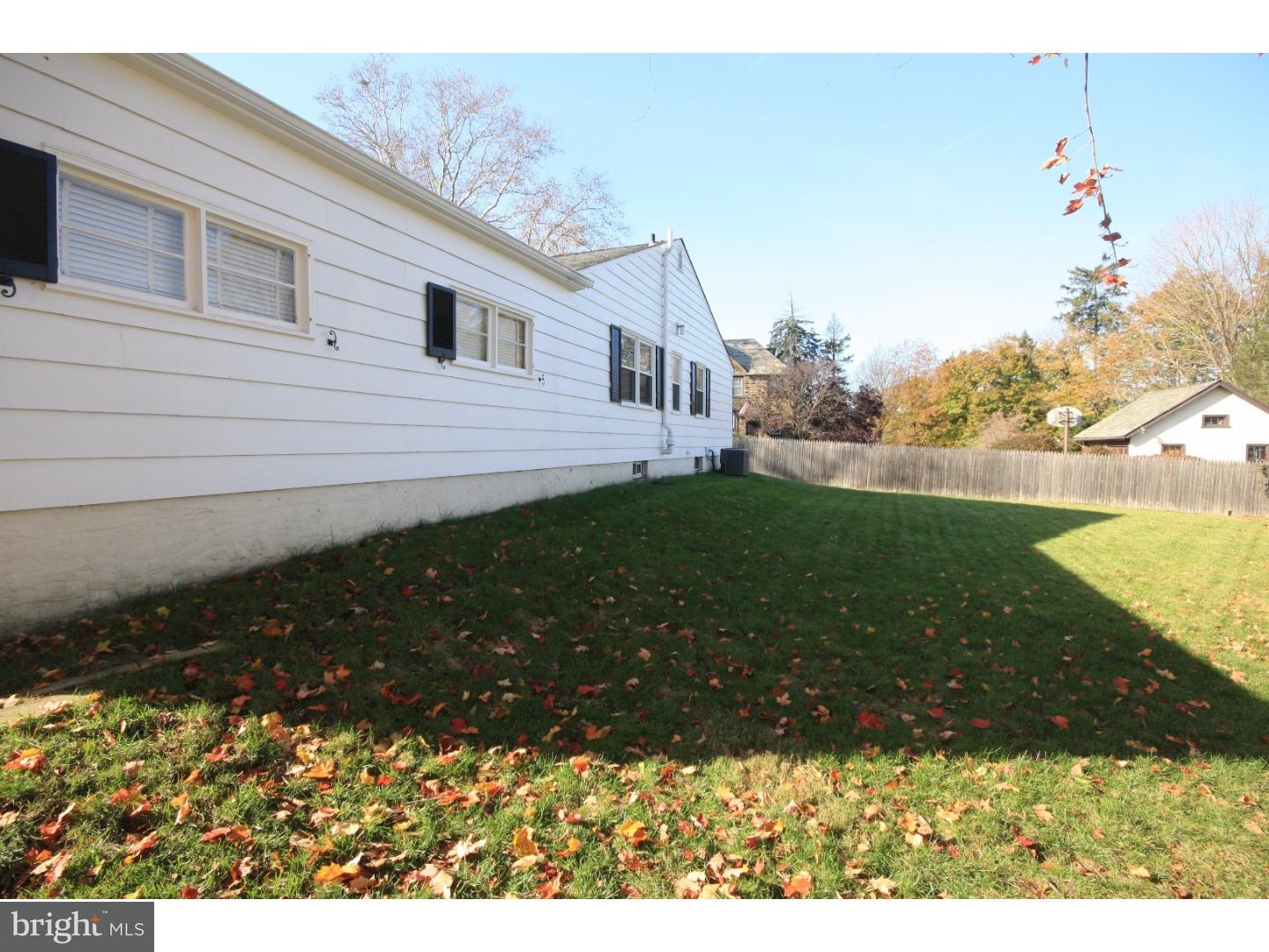 845 Herschel Road Philadelphia, PA 19116 - Photo 23 of 25 Exterior Back