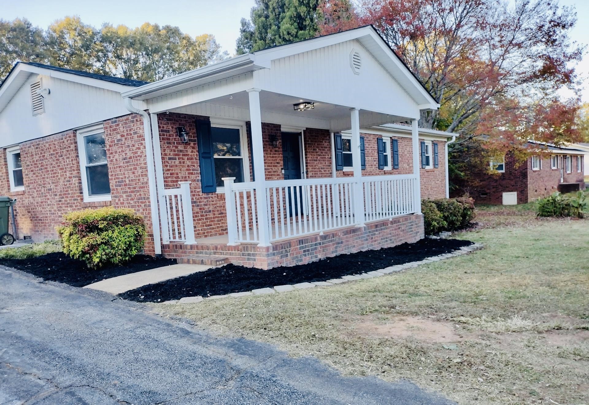 148 Southland Avenue Boiling Springs, SC 29316 - Photo 4 of 38