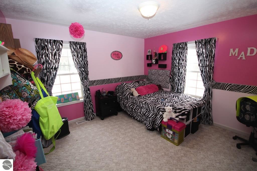 5543 South Gilmore Road Mount Pleasant, MI 48858 - Photo 13 of 23 1794243-12.JPG