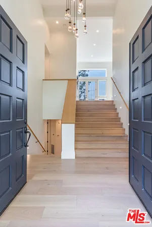 a view of entryway and hall