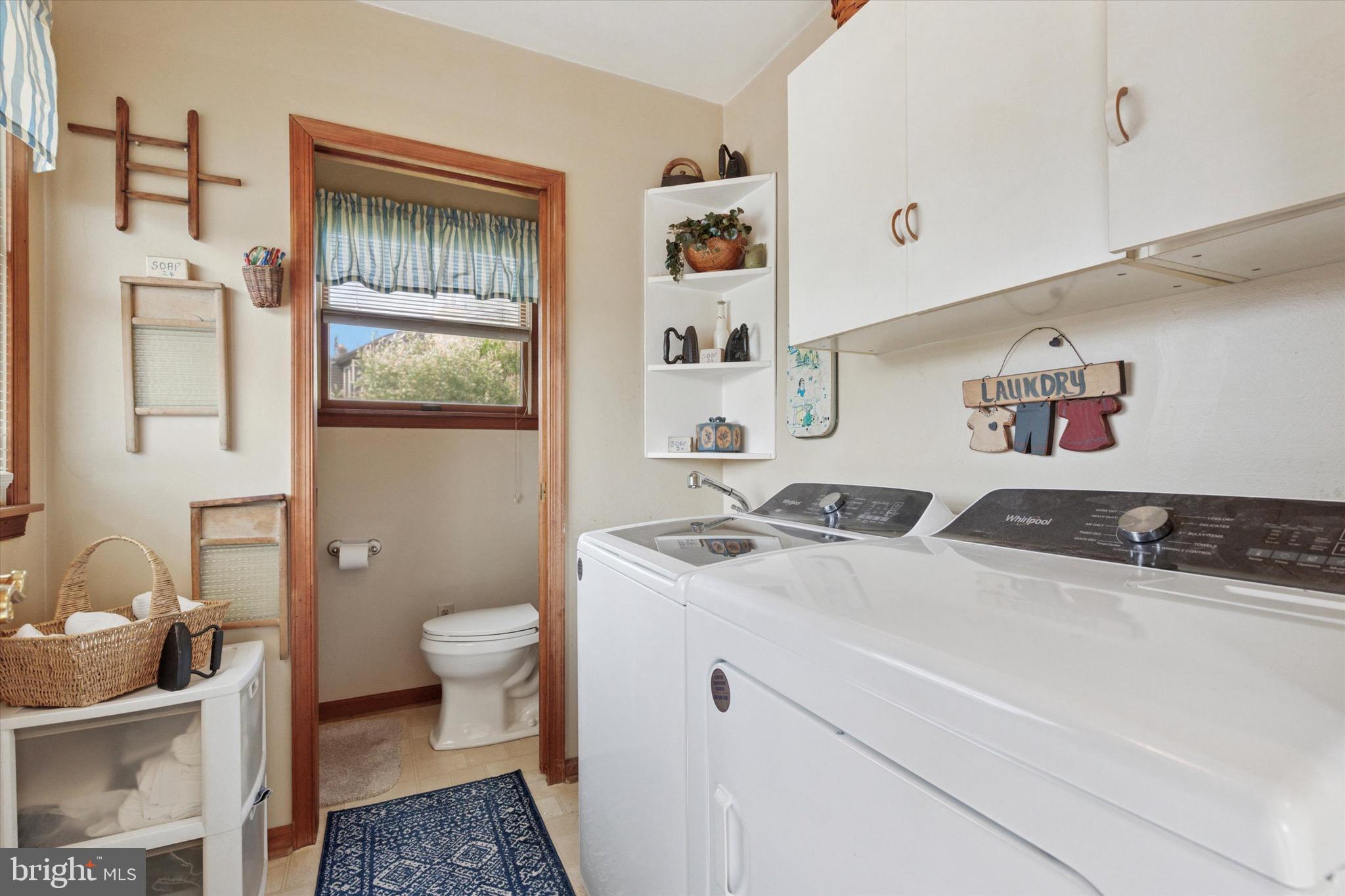 159 Hunt Drive Horsham, PA 19044 - Photo 31 of 31 a bathroom with a granite countertop sink a toilet and a mirror