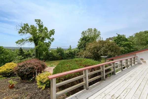 $1,100,000 | W215N5353 Ada Court, Menomonee Falls, WI 53051
