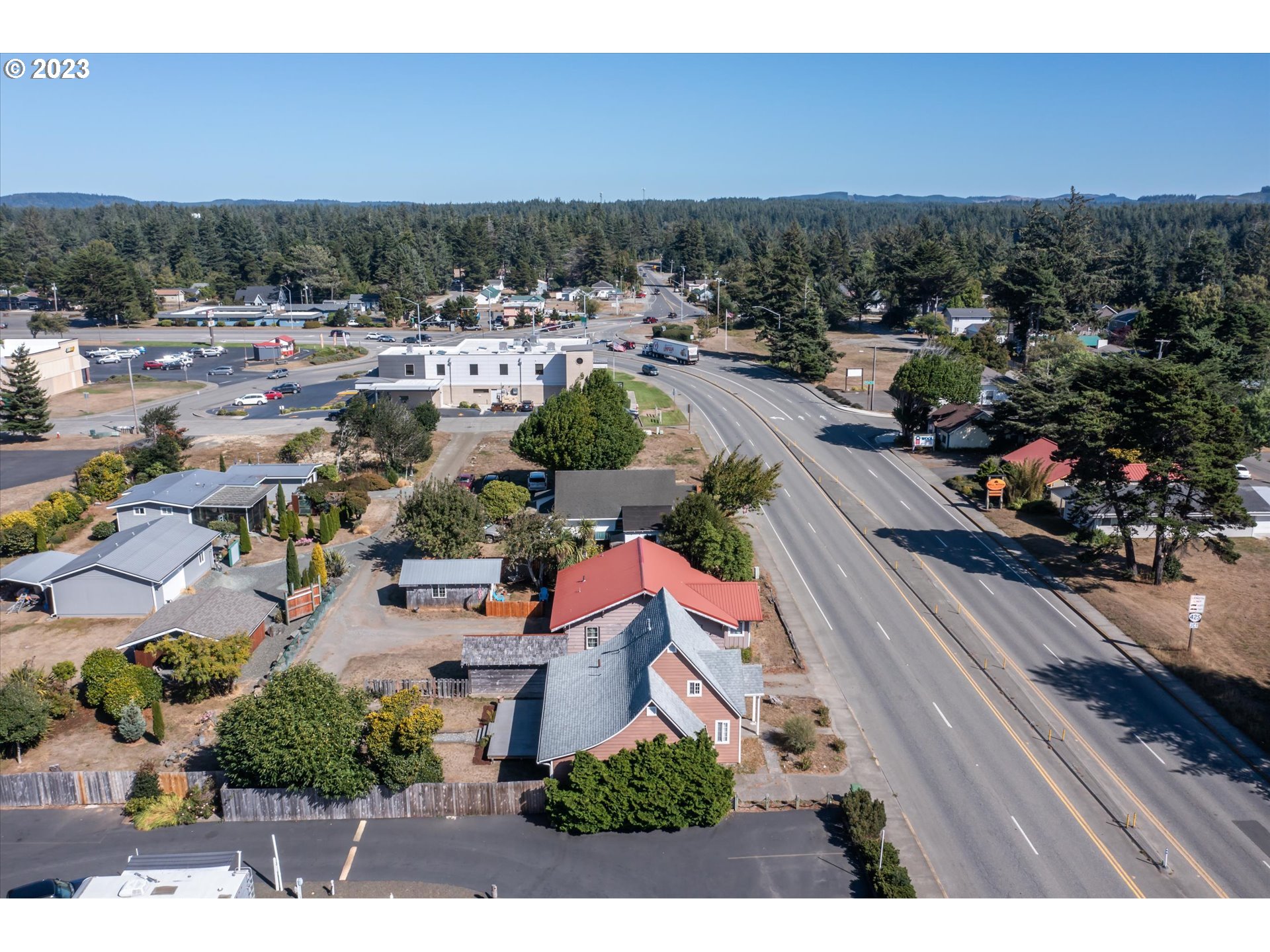 945 2nd Street Southeast Bandon, OR 97411 - Photo 26 of 29 a view of a city