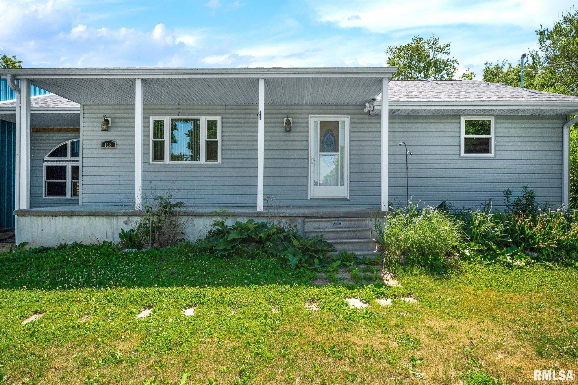 118 South Locust Street Williamsfield, IL 61489 - Photo 2 of 46