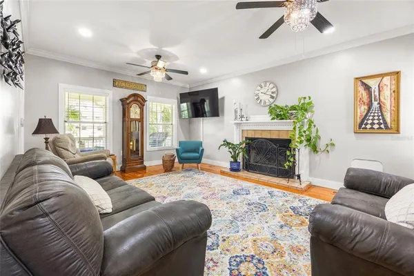 $449,000 | 6100 Ave F, McIntosh, FL 32664