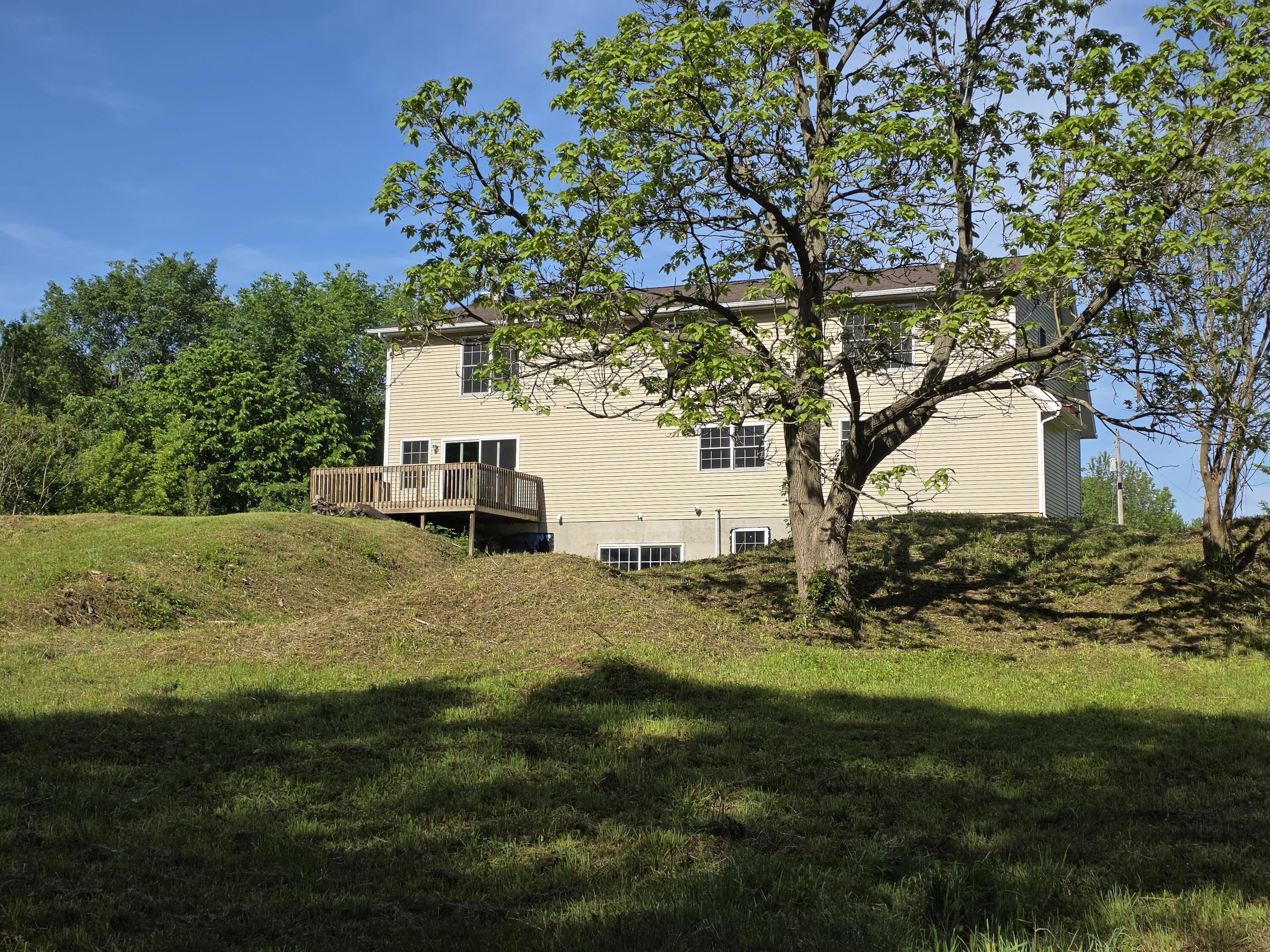 6717 Old Pipestone Road Eau Claire, MI 49111 - Photo 5 of 26 5 20260527_095458