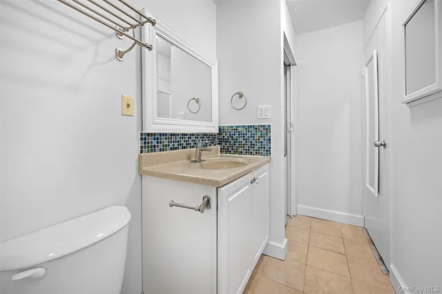 $349,000 | 252 Village Drive, Unit 252, Hauppauge, NY 11788