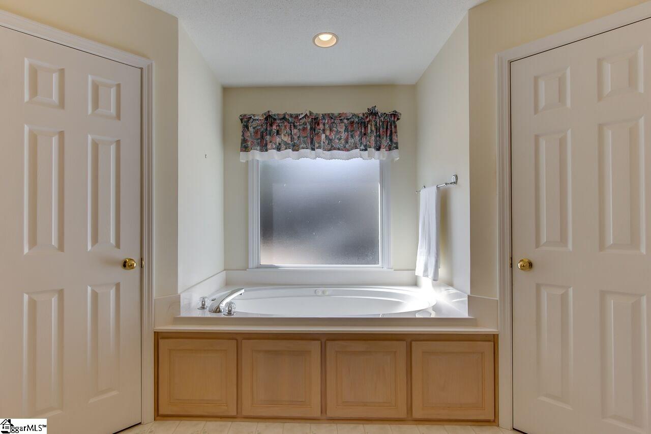 158 West Old Pendleton Road Central, SC 29630 - Photo 23 of 28