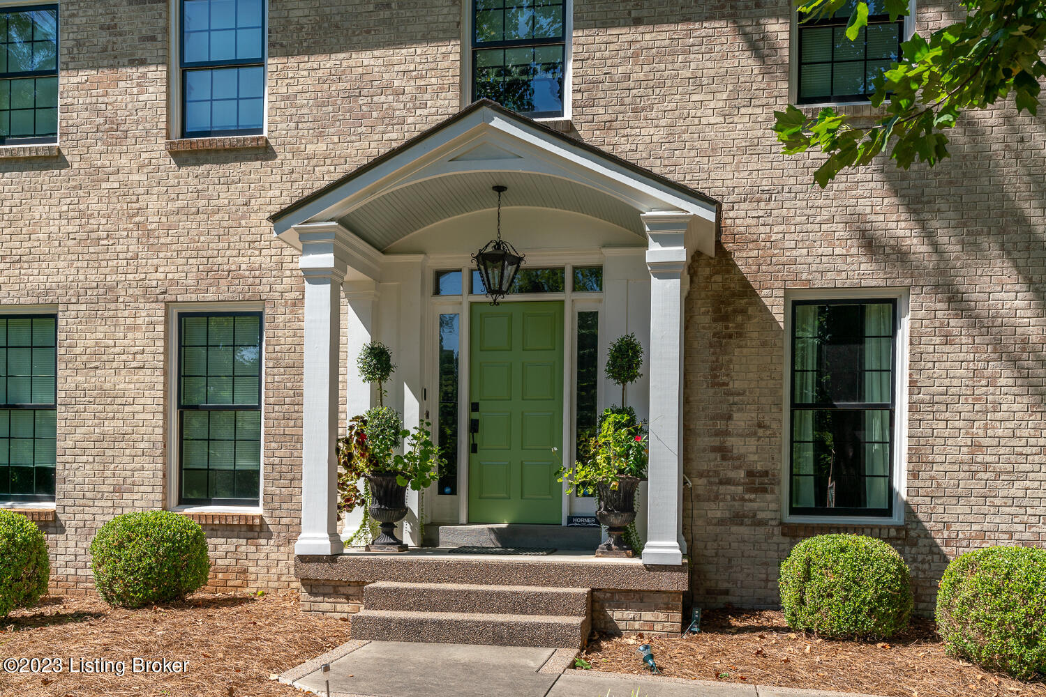 706 Evergreen Road Louisville, KY 40223 - Photo 2 of 65 005-706-5