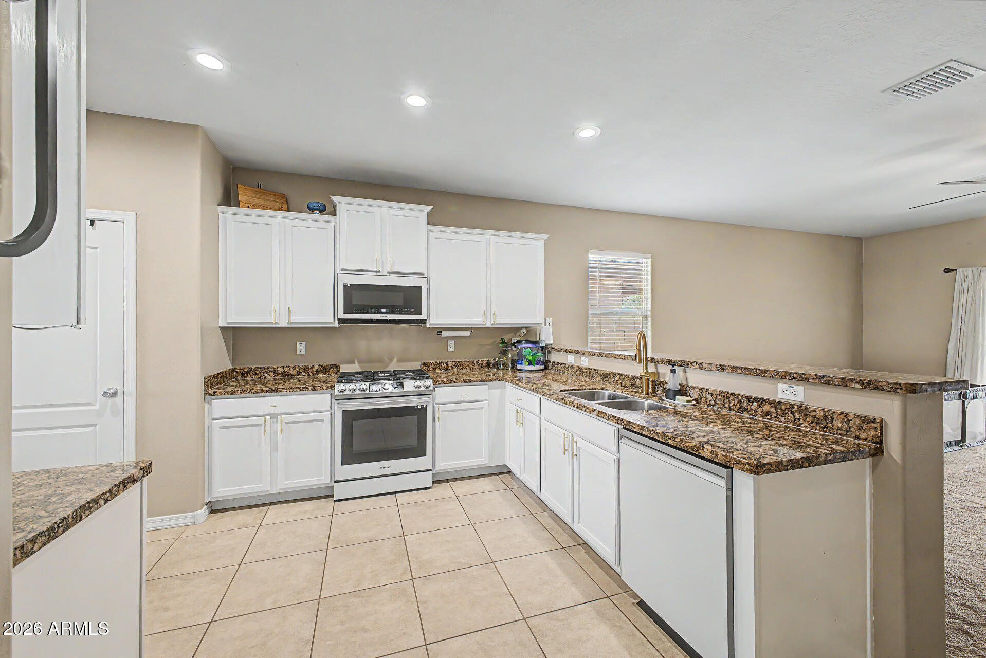 20357 North Mac Neil Street Maricopa, AZ 85138 - Photo 12 of 41 Kitchen