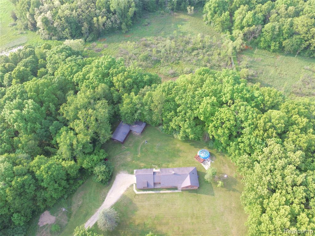 15640 Graves Road Pinckney, MI 48169 - Photo 15 of 60