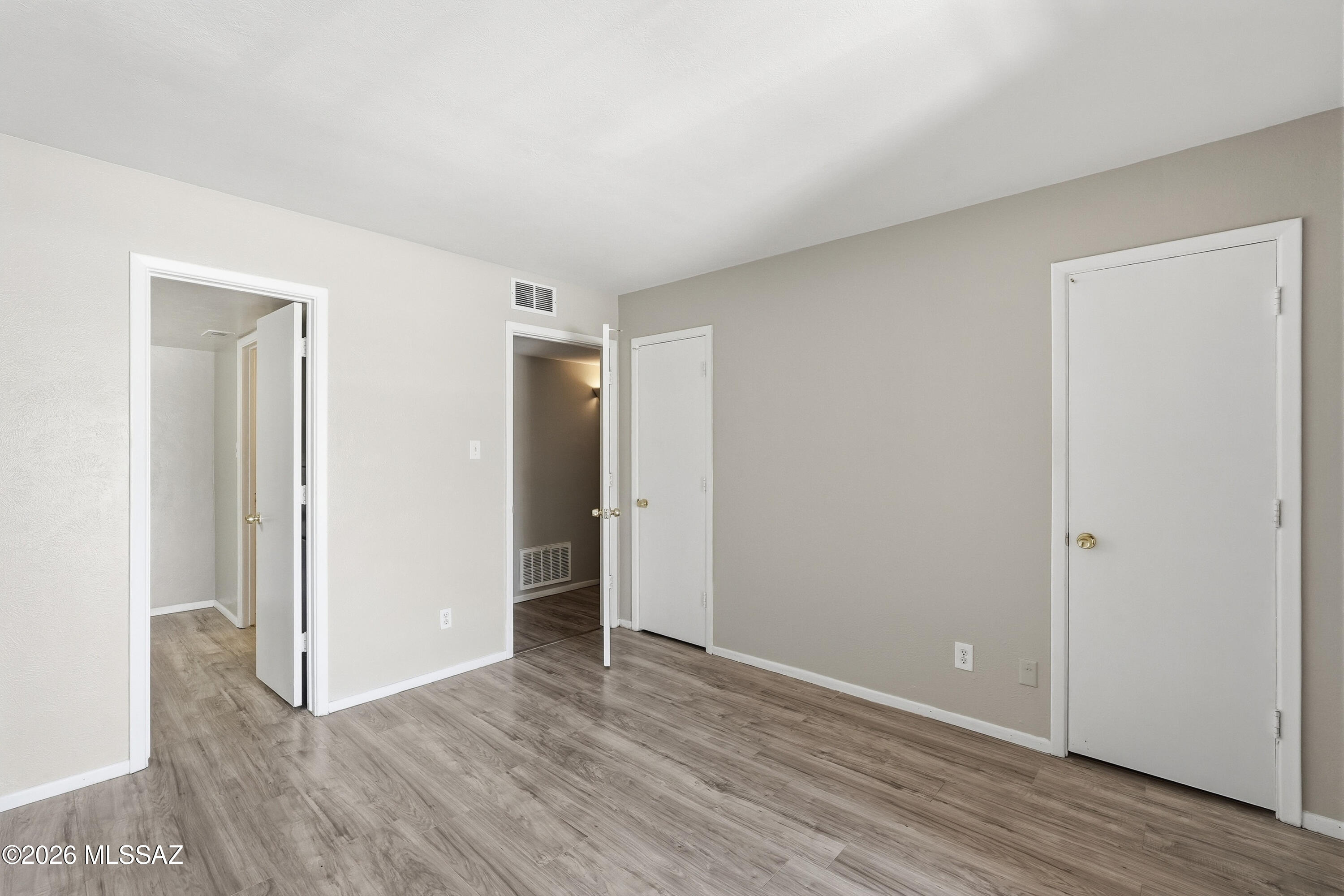 1600 North Wilmot Road, Unit 202 Tucson, AZ 85712 - Photo 10 of 26 Primary Bedroom