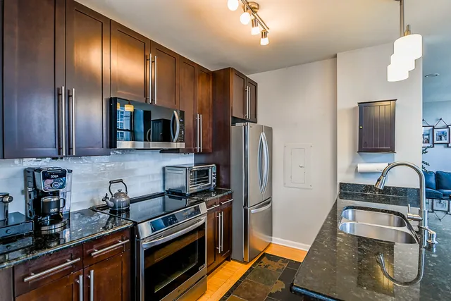 $2,800 | 780 South Federal Street, Unit 704, Chicago, IL 60605