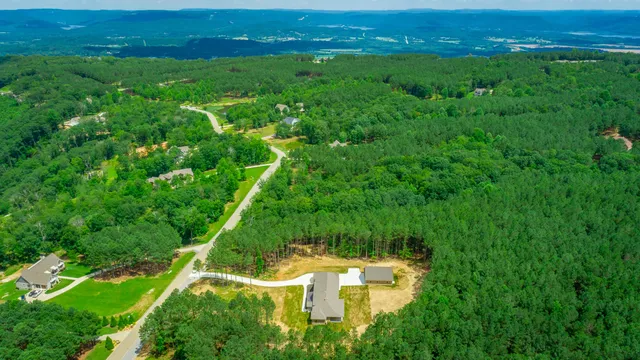 $1,299,000 | 220 High Point Lane, Jasper, TN 37347