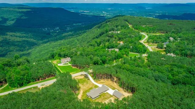 $1,299,000 | 220 High Point Lane, Jasper, TN 37347