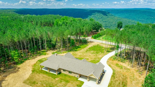 $1,299,000 | 220 High Point Lane, Jasper, TN 37347