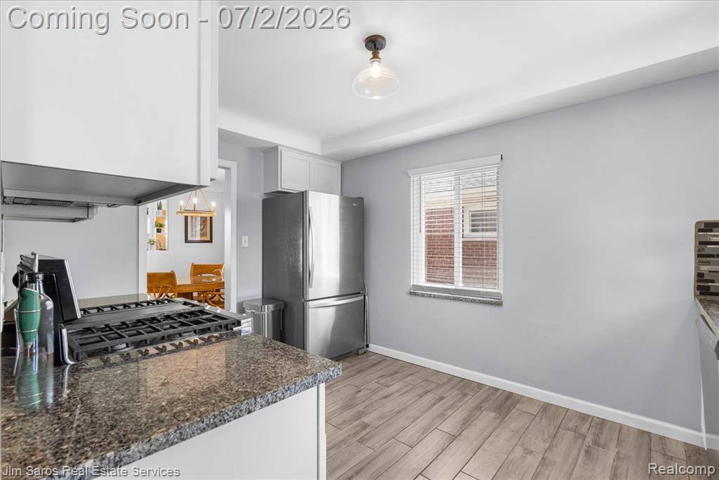 22306 Rosedale Street St. Clair Shores, MI 48080 - Photo 9 of 25