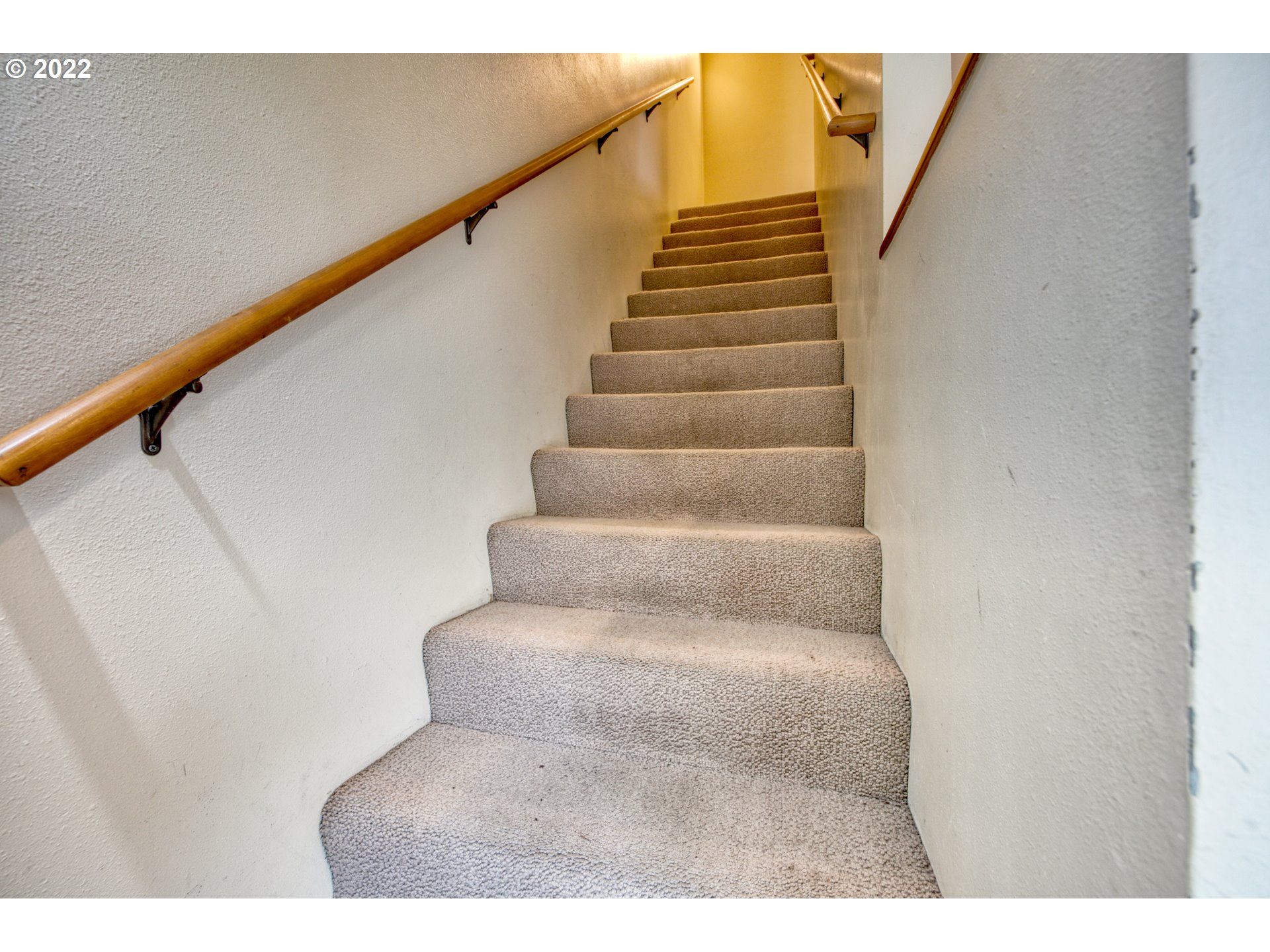 974 Lincoln Street Eugene, OR 97401 - Photo 18 of 32 a view of entryway