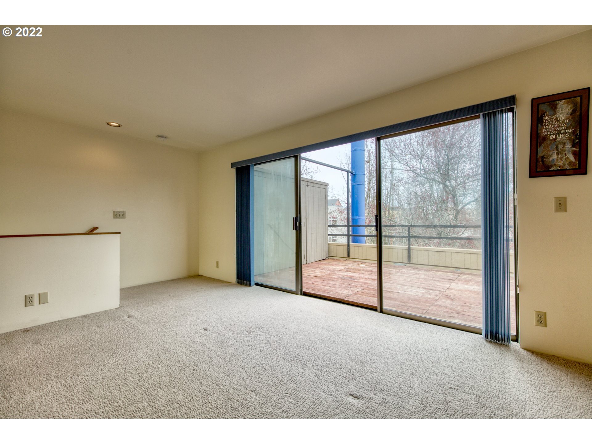 974 Lincoln Street Eugene, OR 97401 - Photo 20 of 32 a view of an empty room with a sliding door