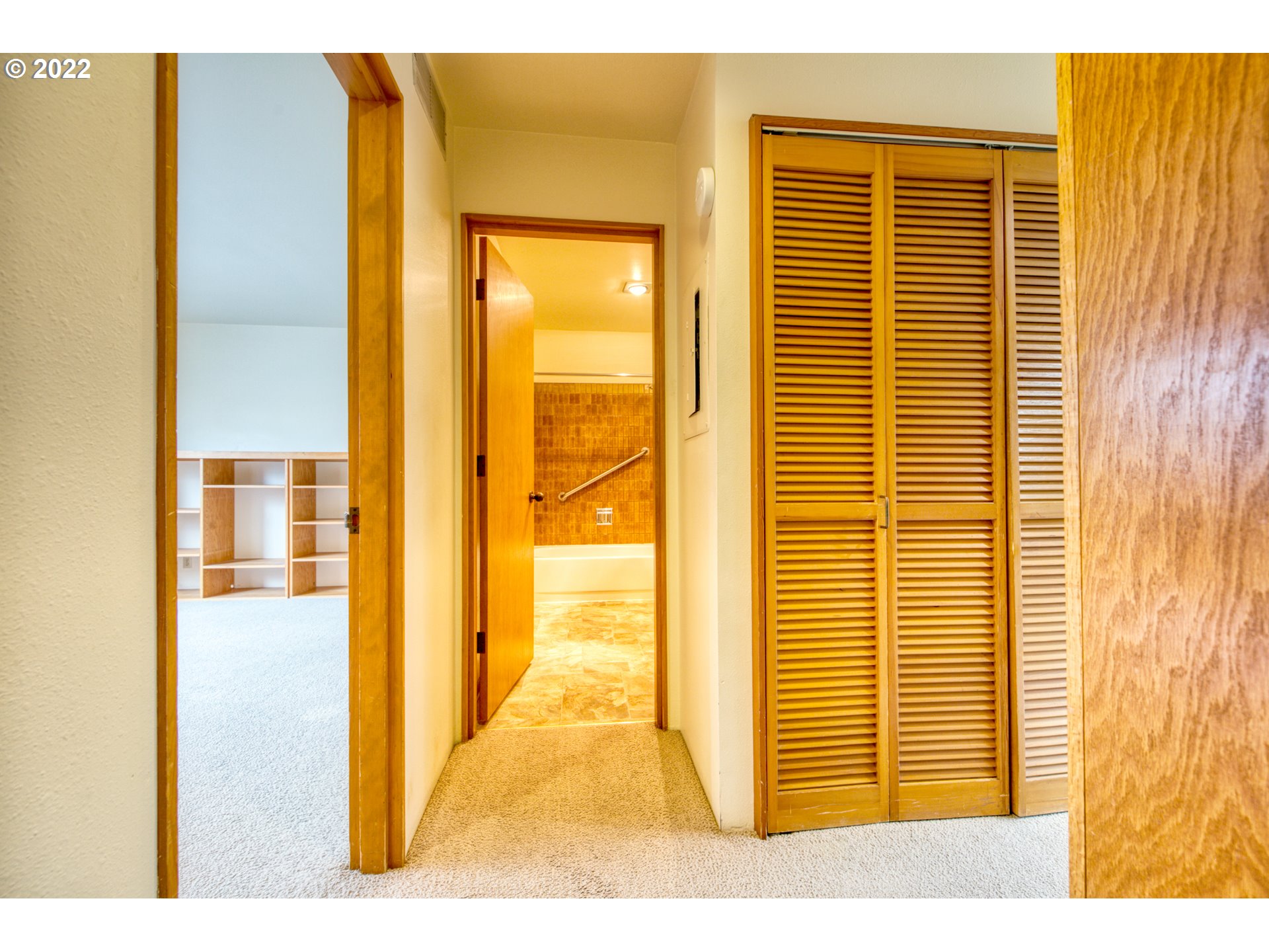 974 Lincoln Street Eugene, OR 97401 - Photo 24 of 32 a view of a bathroom with a sink and a window