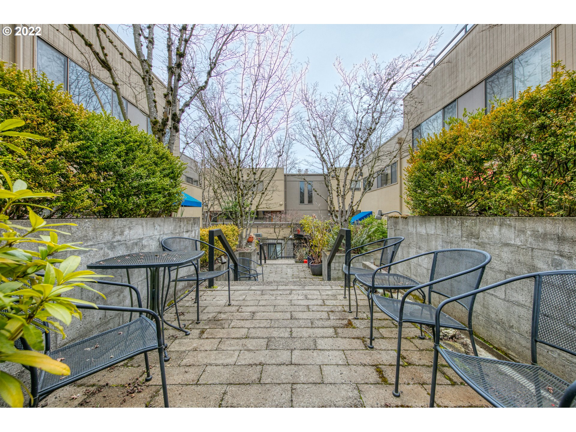 974 Lincoln Street Eugene, OR 97401 - Photo 4 of 32 a view of outdoor dining space with a patio