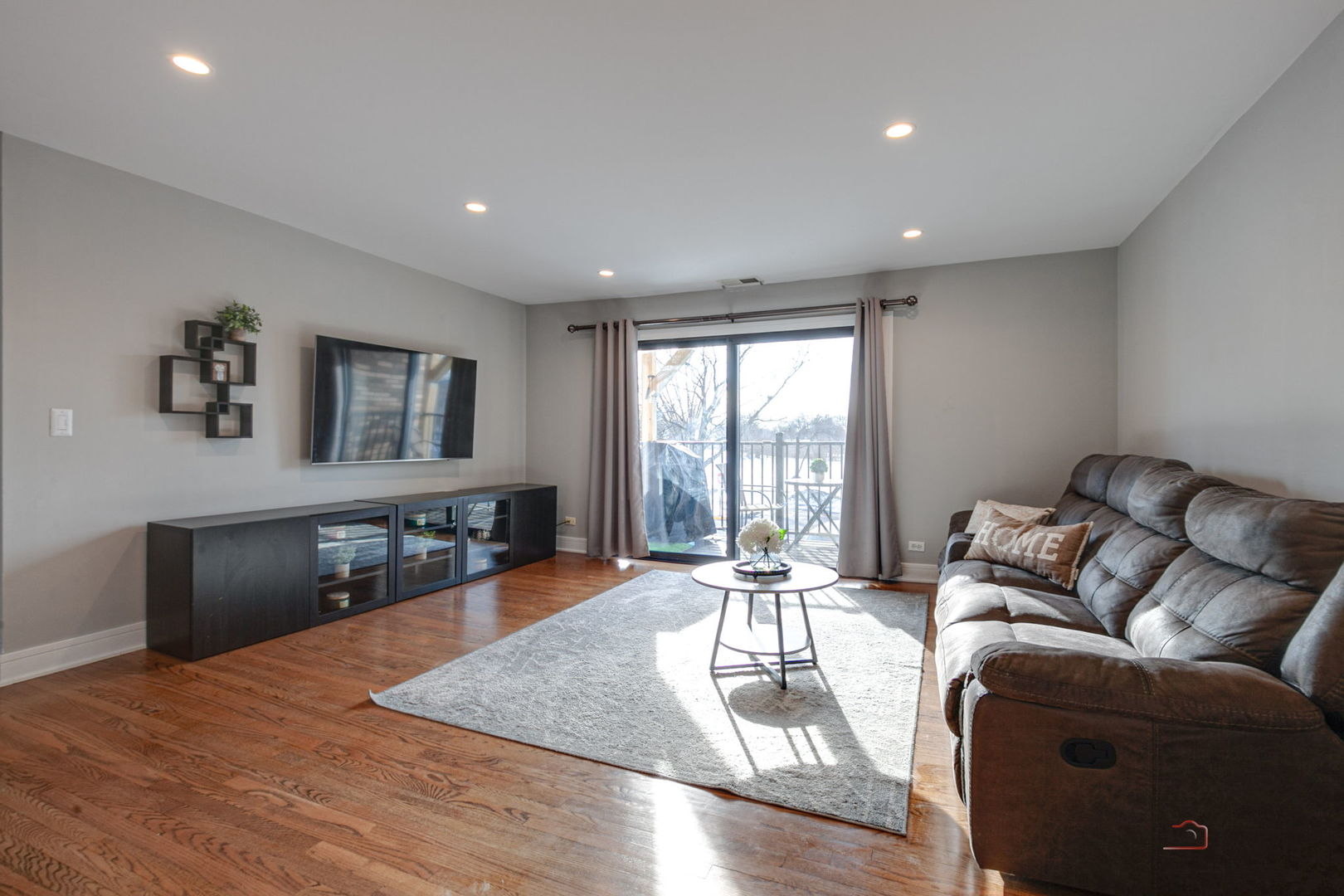 725 Limerick Lane, Unit 2D Schaumburg, IL 60193 - Photo 3 of 20