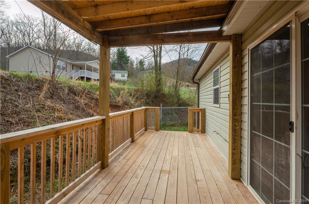 27 Slick Rock Road Leicester, NC 28748 - Photo 14 of 20 Gallery Image 14