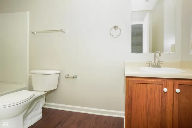 $1,660 | 1330 Central Park Drive, Shelbyville, IN 46176