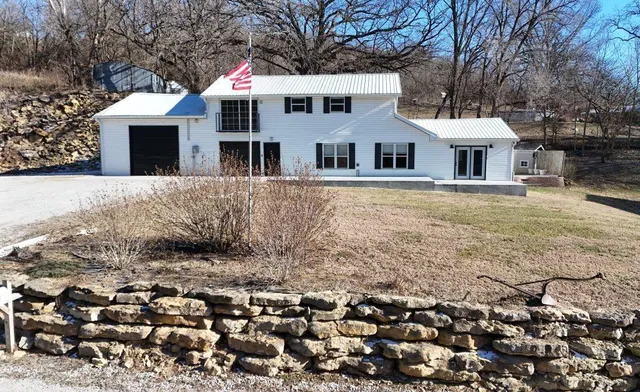 $289,900 | 14913 County Road 457, Amazonia, MO 64421