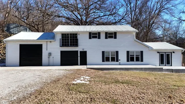 $289,900 | 14913 County Road 457, Amazonia, MO 64421