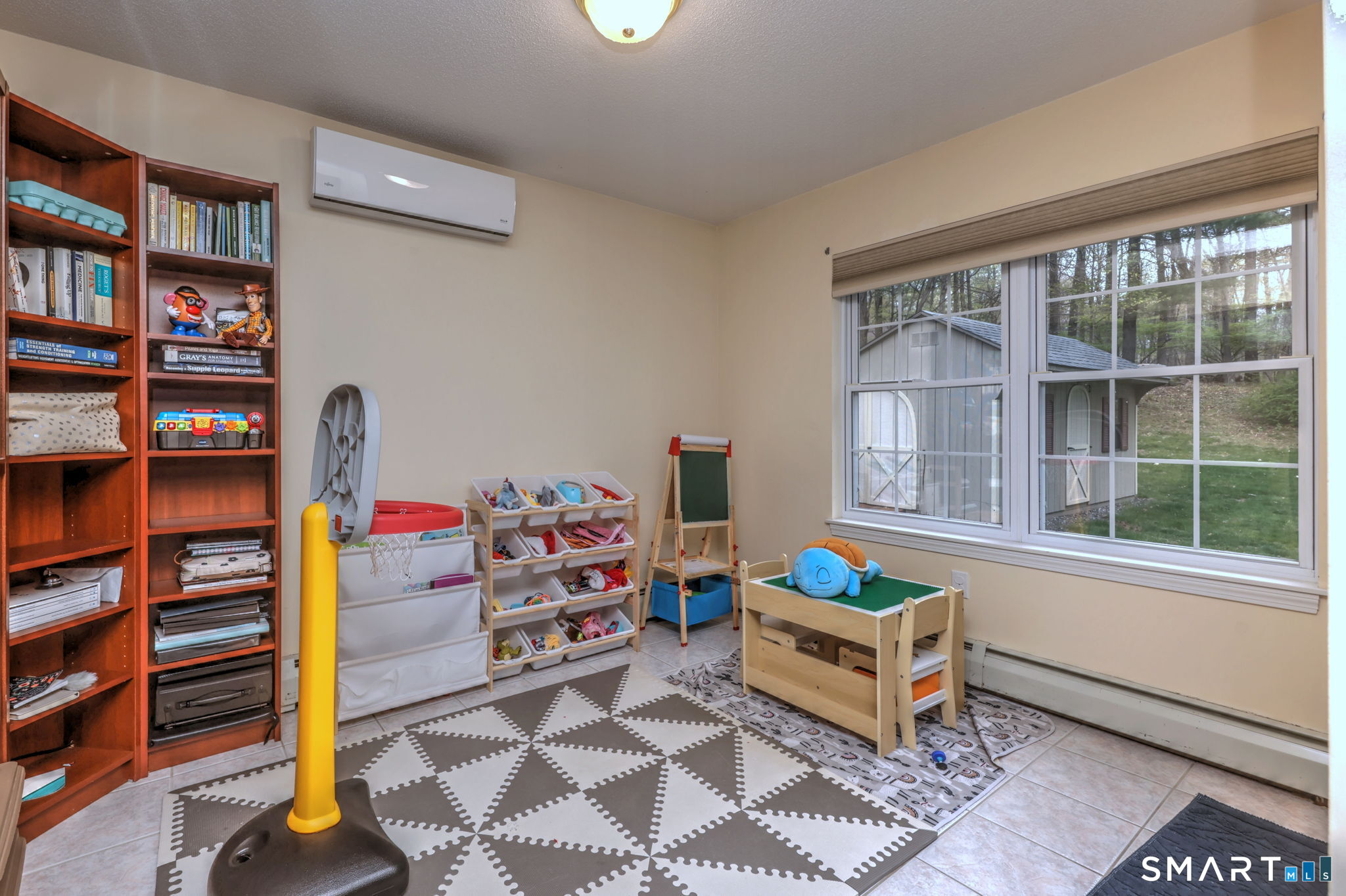 112 Finch Avenue Meriden, CT 06451 - Photo 16 of 40