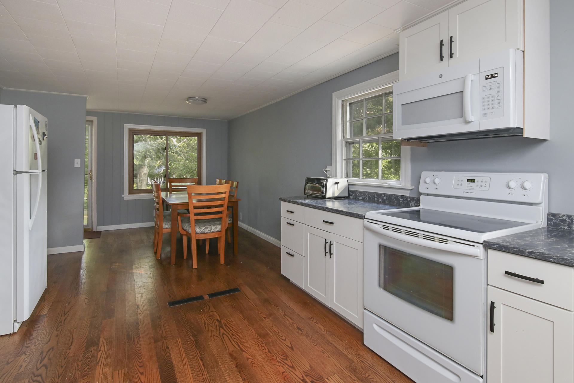 45 Great Oak Road Orleans, MA 02653 - Photo 9 of 29 Kitchen/Dining