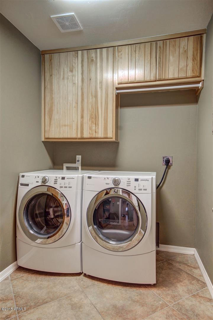 975 North Vista Road Apache Junction, AZ 85119 - Photo 20 of 29 Laundry