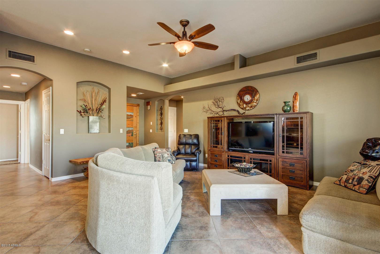 975 North Vista Road Apache Junction, AZ 85119 - Photo 4 of 29 Great Room