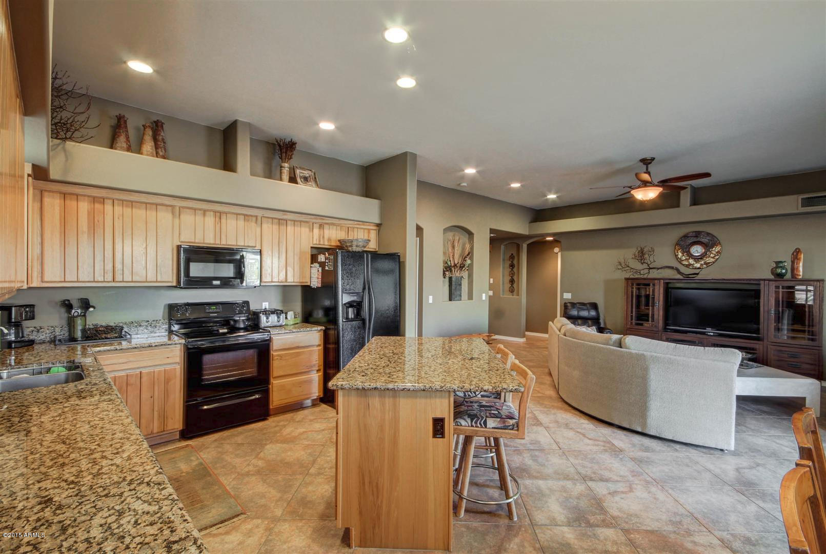 975 North Vista Road Apache Junction, AZ 85119 - Photo 9 of 29 Kitchen