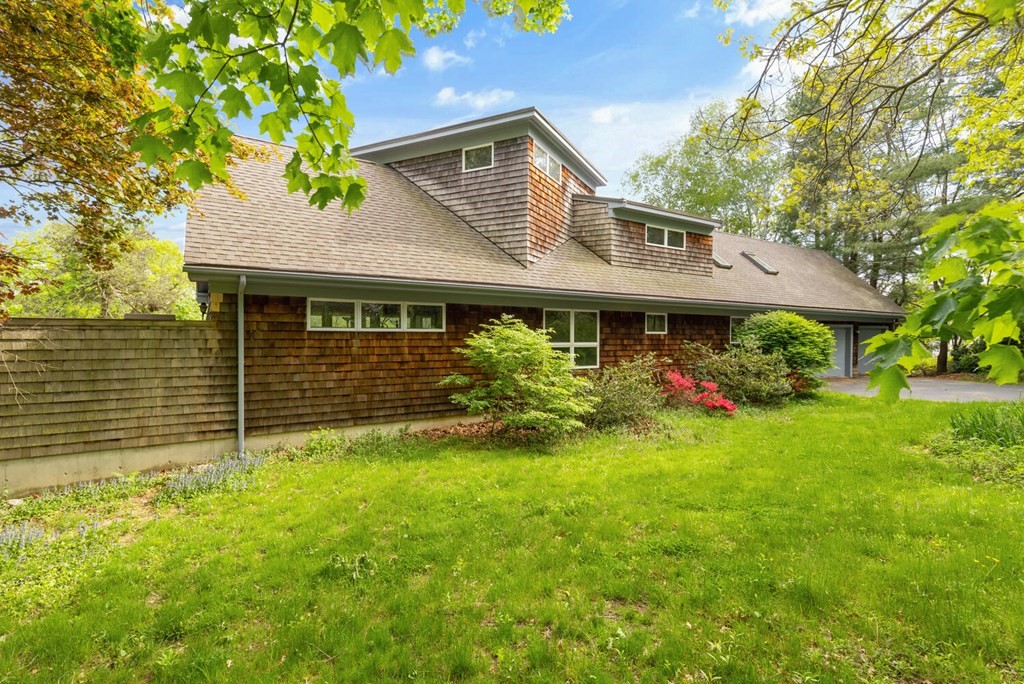 247 Middle Road Newbury, MA 01922 - Photo 3 of 42 Gallery Image 3