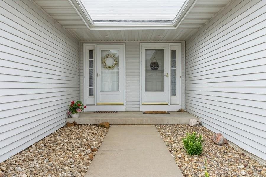 2560 Ridgeview Way Marion, IA 52302 - Photo 3 of 28 Gallery Image 3