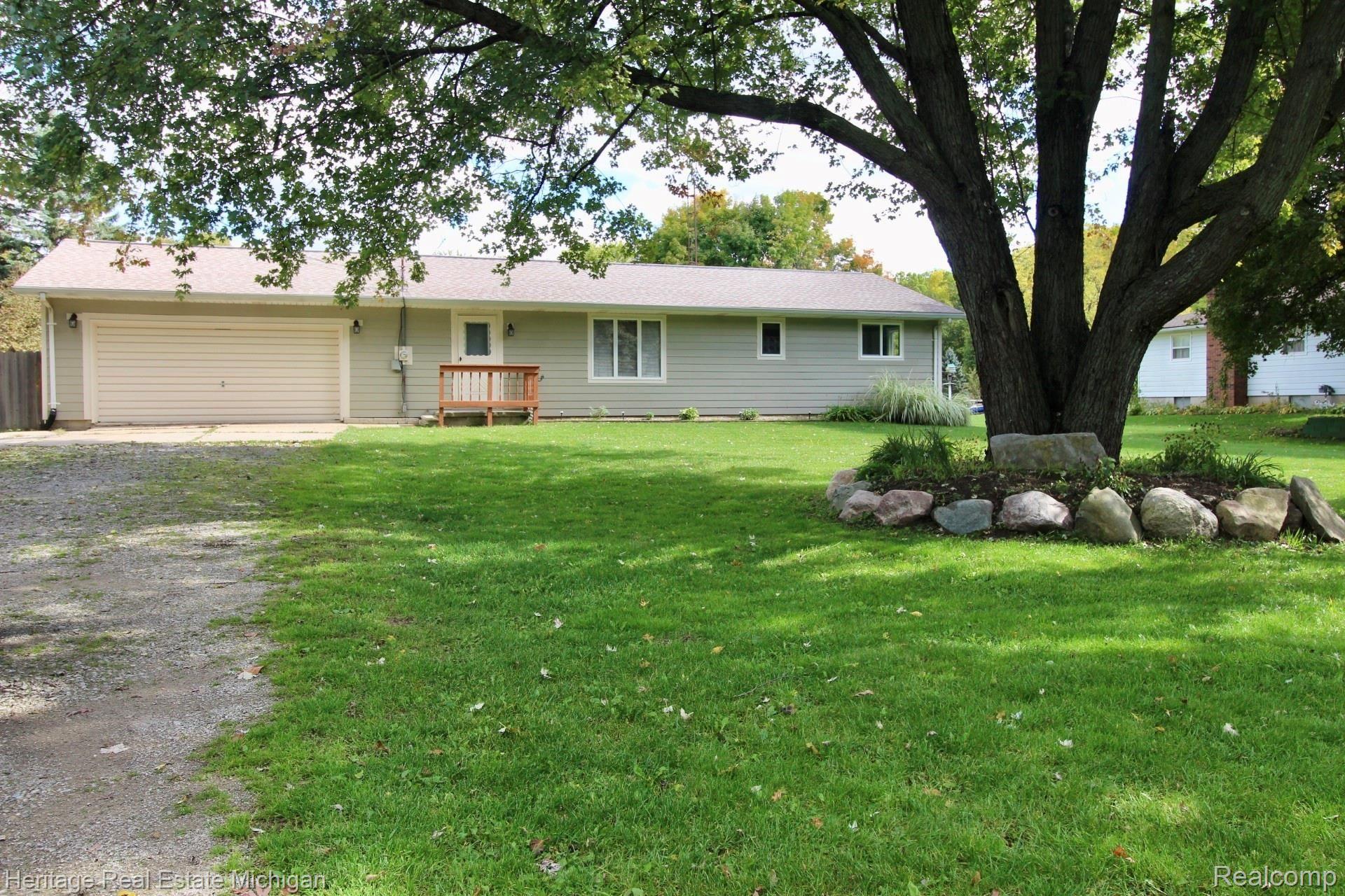 12701 Byron Road Byron, MI 48418 - Photo 32 of 54 Front view of home