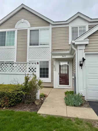 $2,100 | 345 North Gregory Street, Aurora, IL 60504