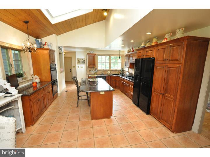 15 Cove Road Moorestown, NJ 08057 - Photo 7 of 22