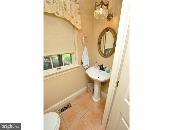 15 Cove Road Moorestown, NJ 08057 - Photo 10 of 22